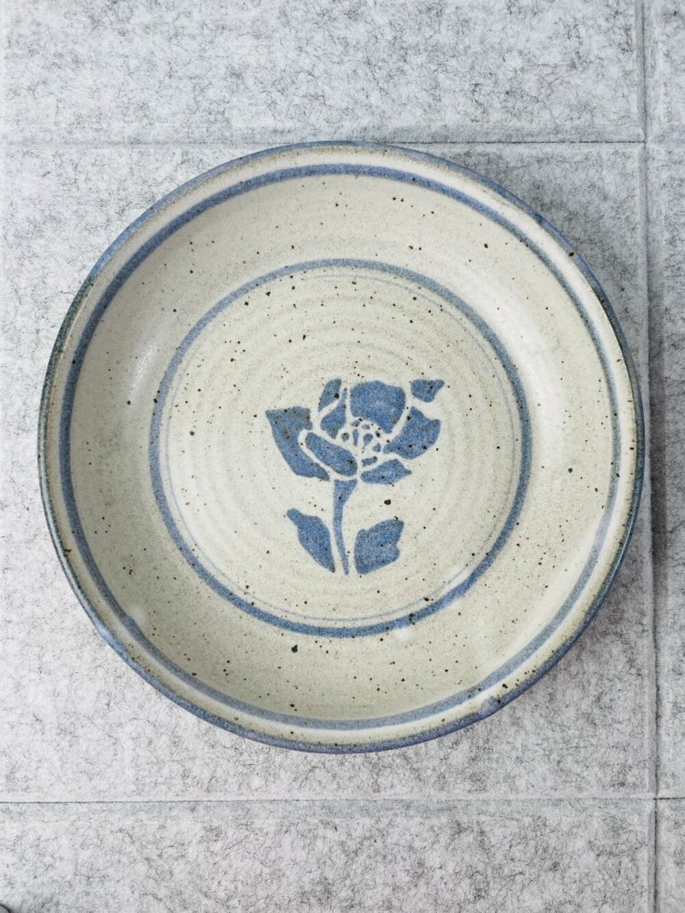 Larsen Signed Studio Pottery Stoneware Blue Floral 9" Handled Shallow Bowl